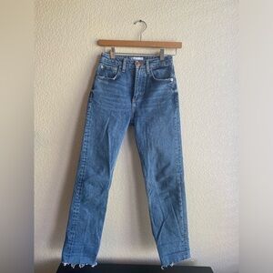 Zara Jeans Size 00 Mid Wash Blue XS Mom Fit Jeans With High Waist Slim Leg NWOT